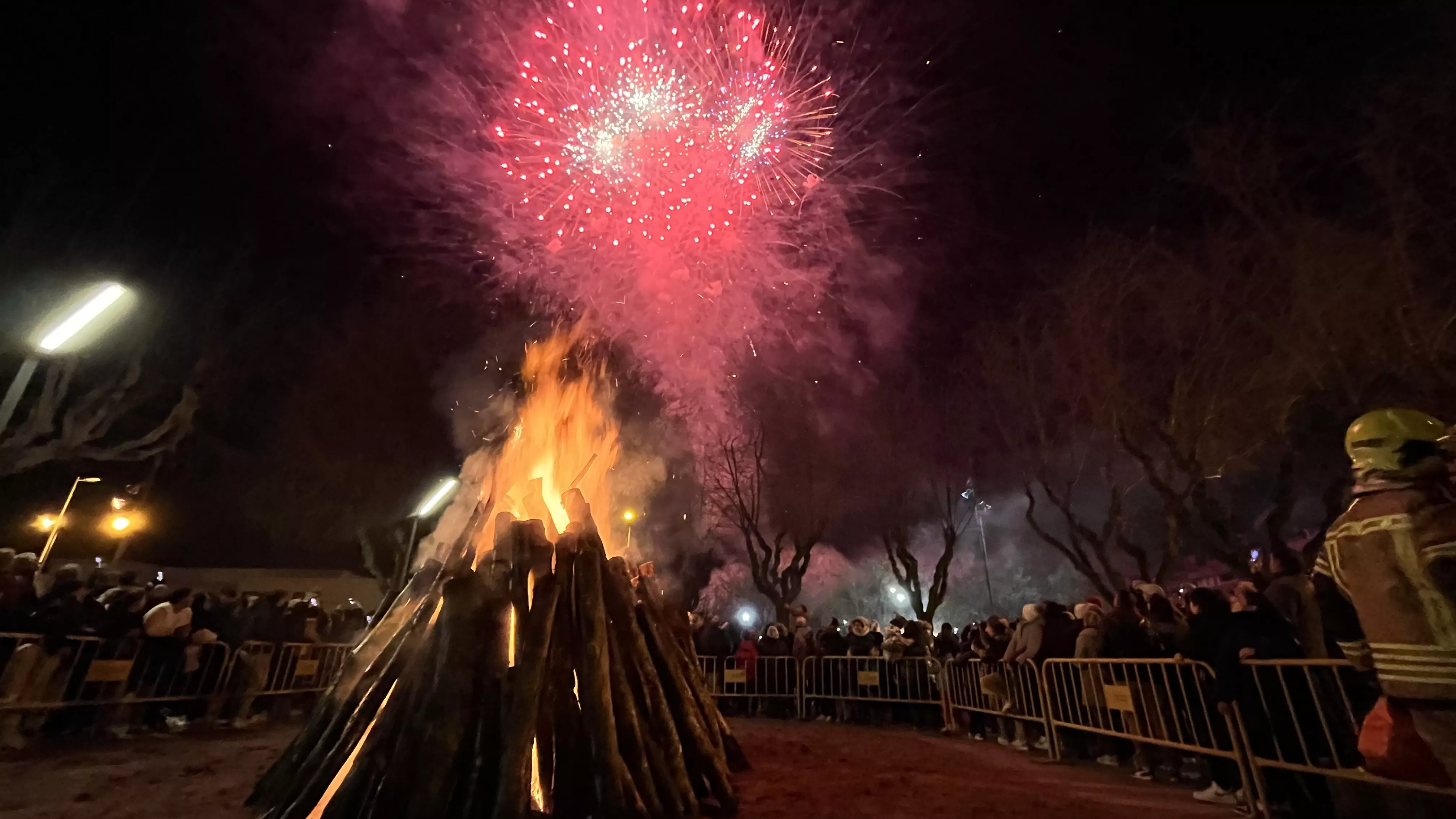 Hoguera de San Vicente en Huesca. Foto Mercedes Manterola