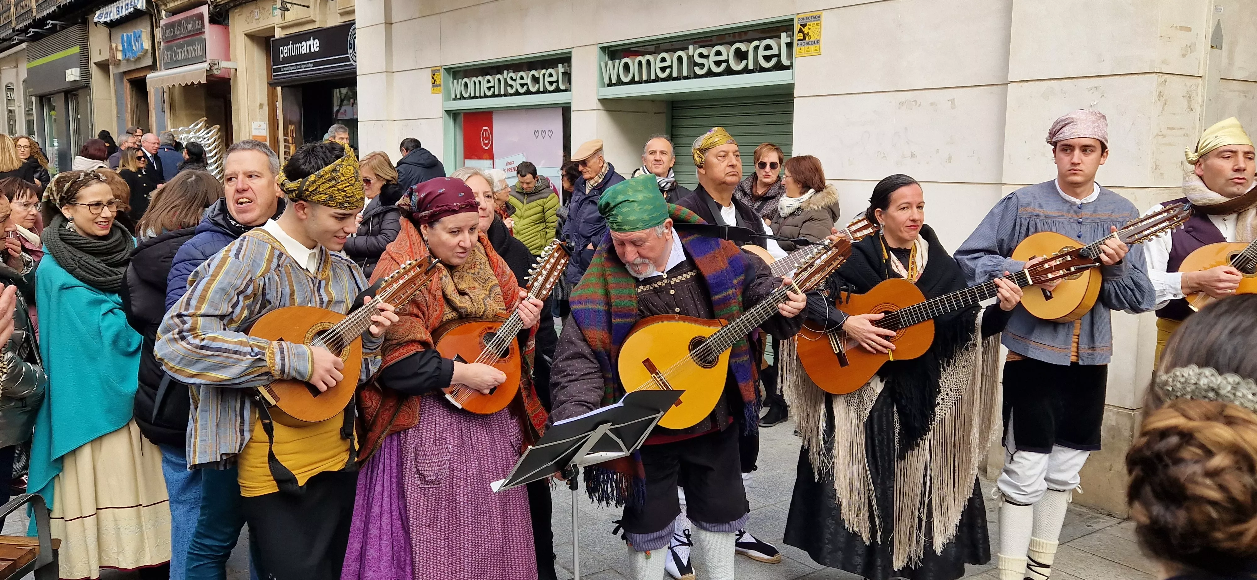 Ronda folclórica de San Vicente 2024. Foto Myriam Martínez 