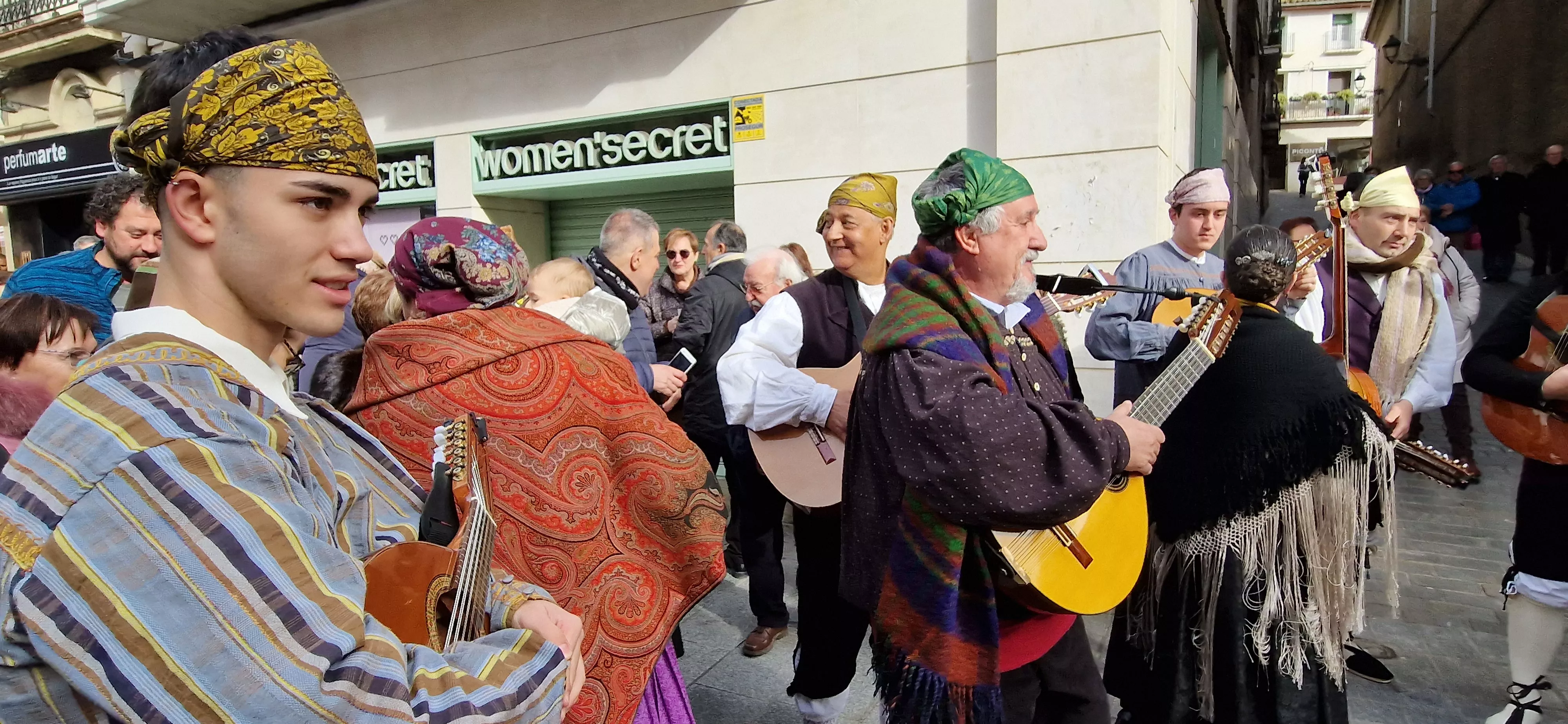 Ronda folclórica de San Vicente 2024. Foto Myriam Martínez 