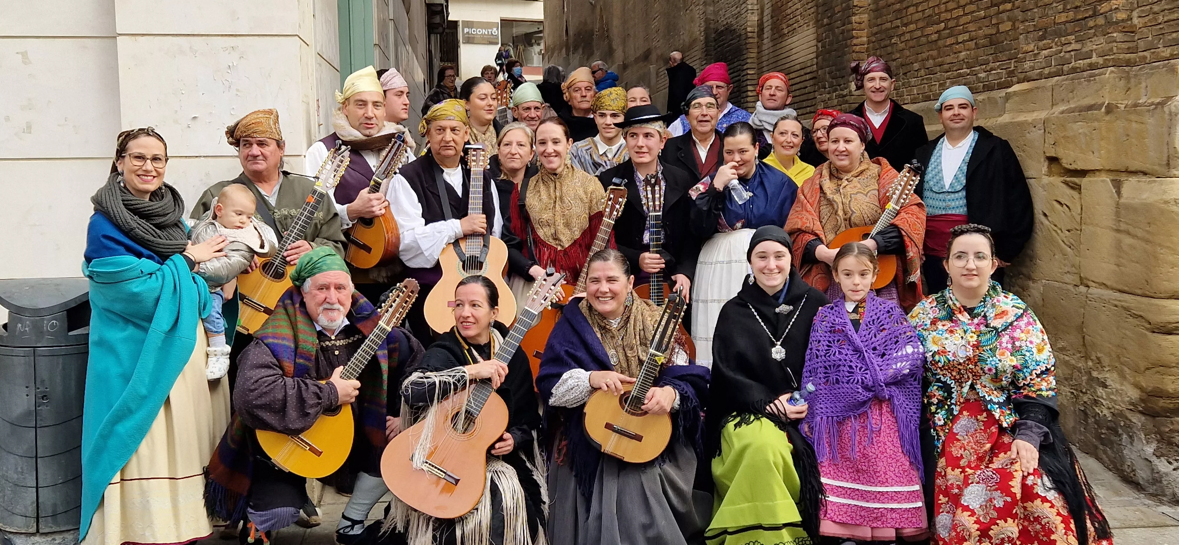 Ronda folclórica de San Vicente 2024. Foto Myriam Martínez 