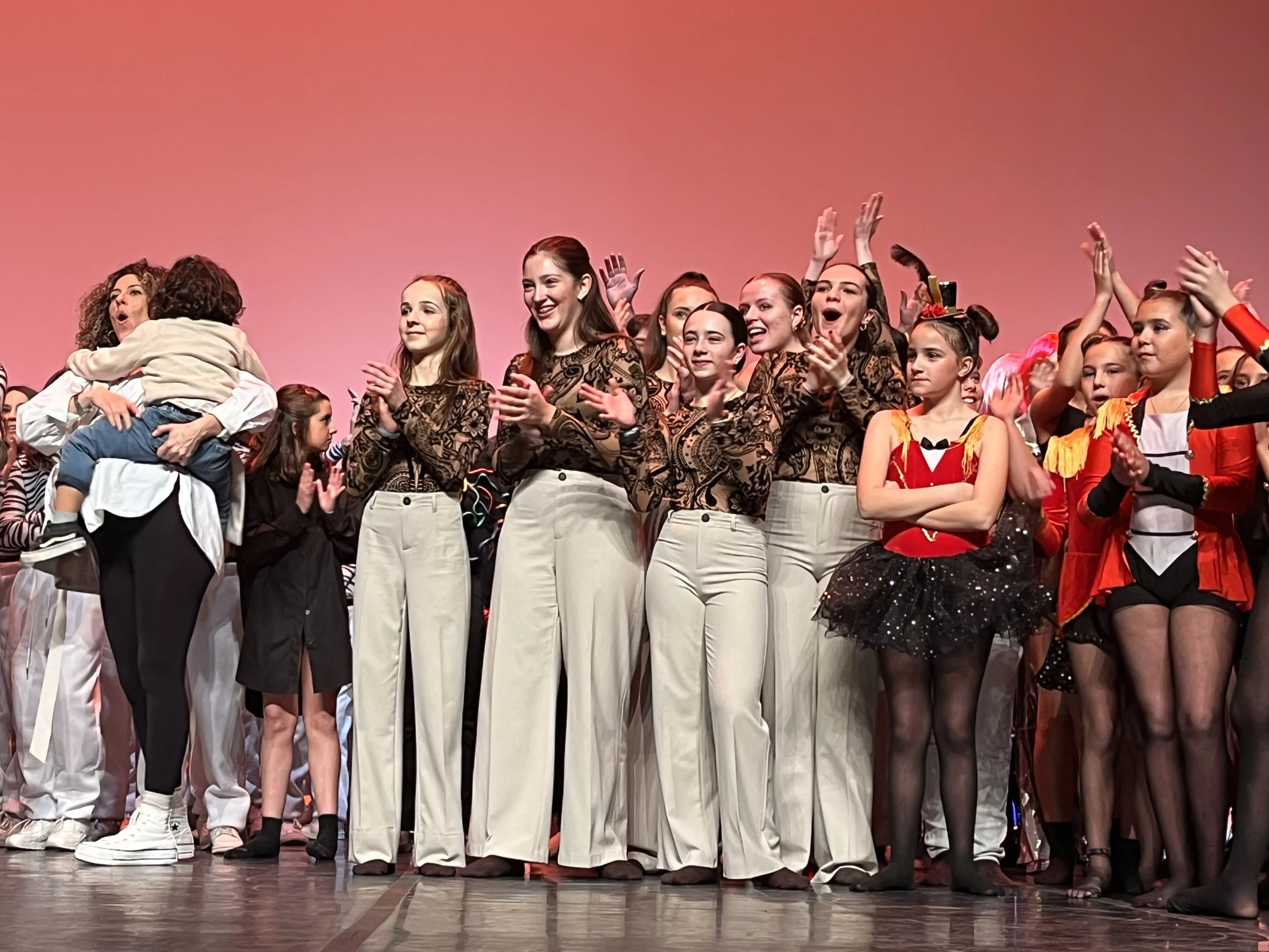  XXX edición de la Muestra de danza y folclore Ciudad de Huesca. Foto Mercedes Manterola
