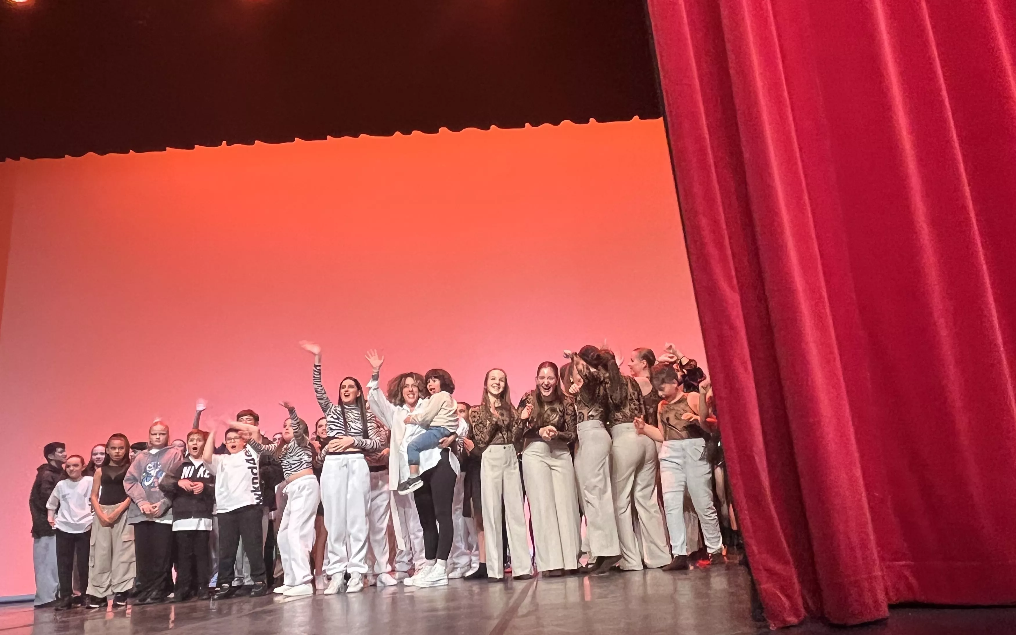  XXX edición de la Muestra de danza y folclore Ciudad de Huesca. Foto Mercedes Manterola