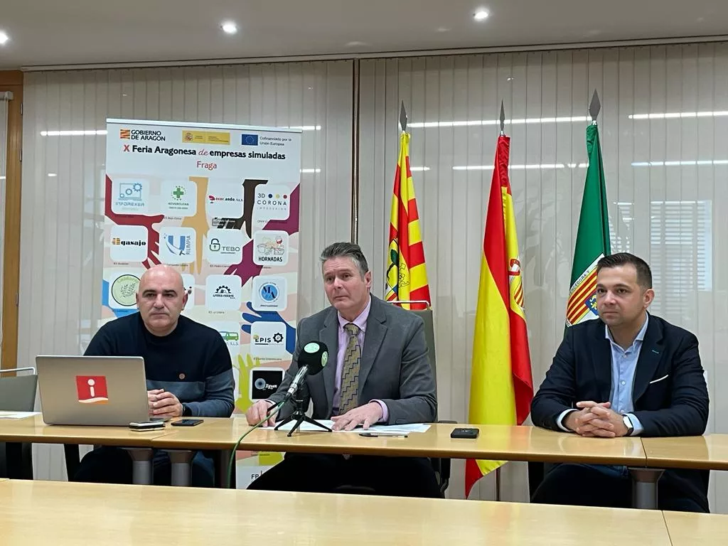 Juan Francisco Andreu, Ignacio Gramún y David Casanova han presentado la actividad organizada para la Feria Aragonesa de Empresas Simuladas.