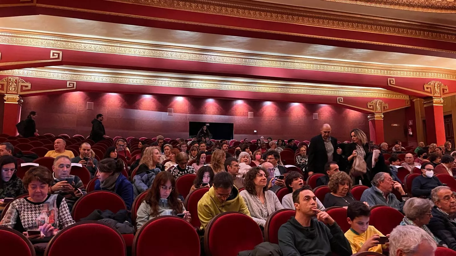 Estreno en el Teatro Olimpia del documental "Cazando lo invisible". Foto Mercedes Manterola