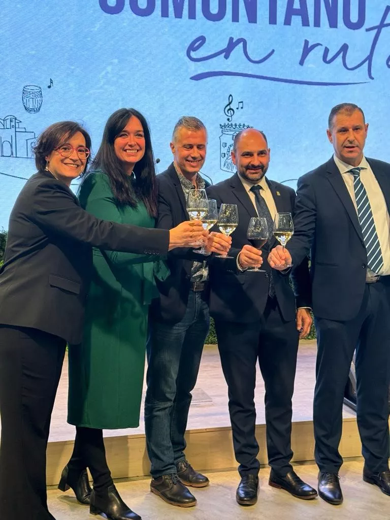 Patricia Rivera, Lorena Orduna, Carlos Serrano, Fernando Torres y Sergio Serra