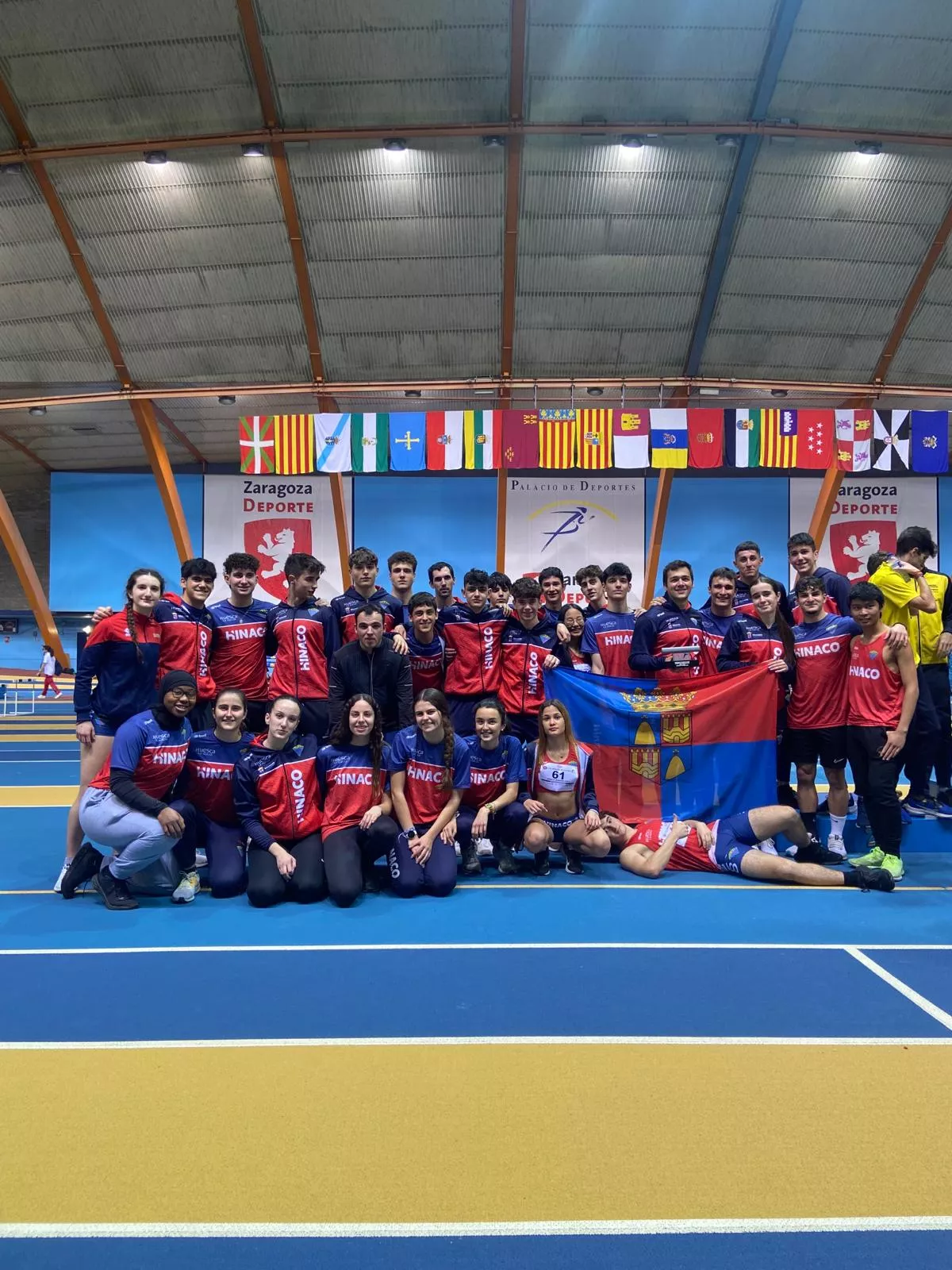 Equipo masculino del Hinaco Monzón