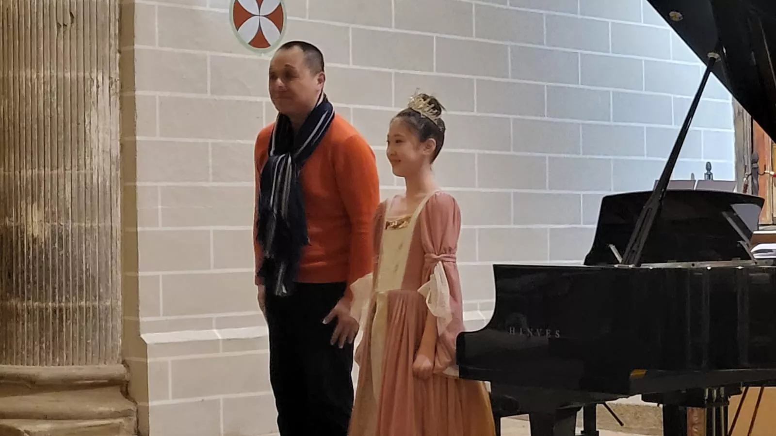 Concierto de los estudiantes chinos en la Colegiata de Bolea