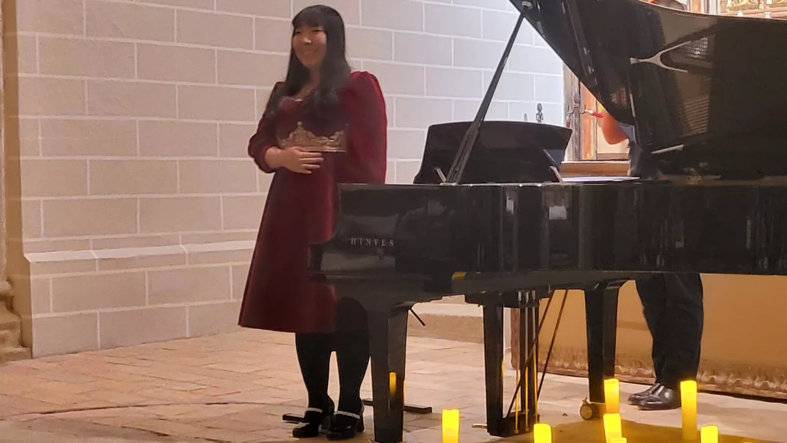 Concierto de los estudiantes chinos en la Colegiata de Bolea