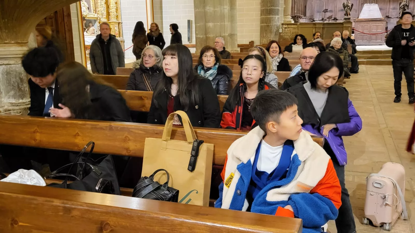 Concierto de los estudiantes chinos en la Colegiata de Bolea