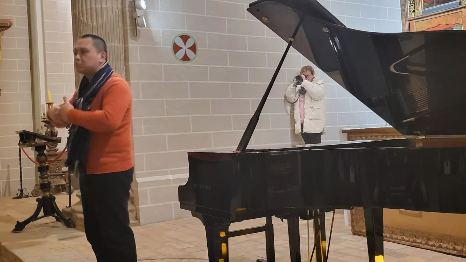 Concierto de los estudiantes chinos en la Colegiata de Bolea