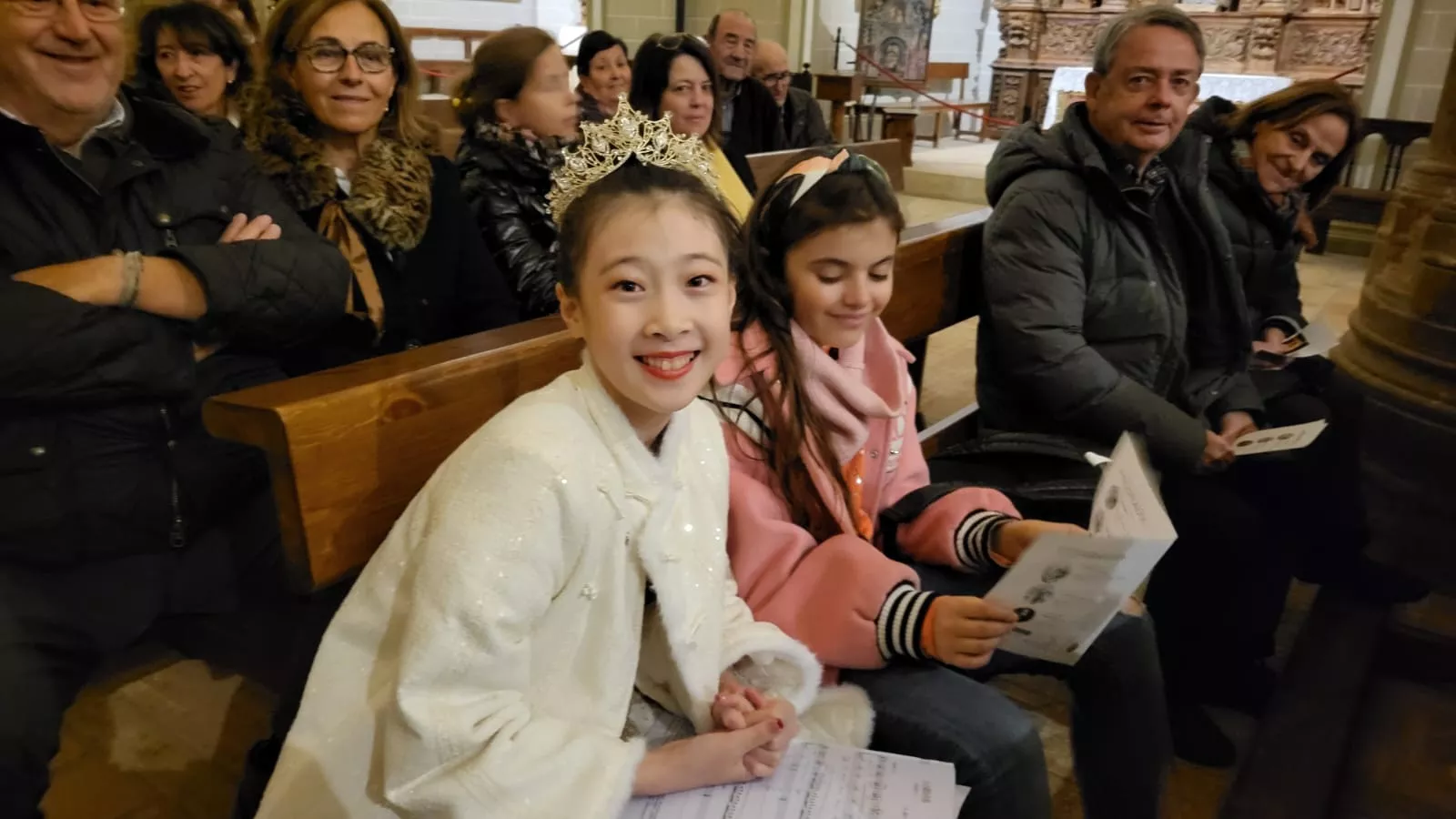 Concierto de los estudiantes chinos en la Colegiata de Bolea