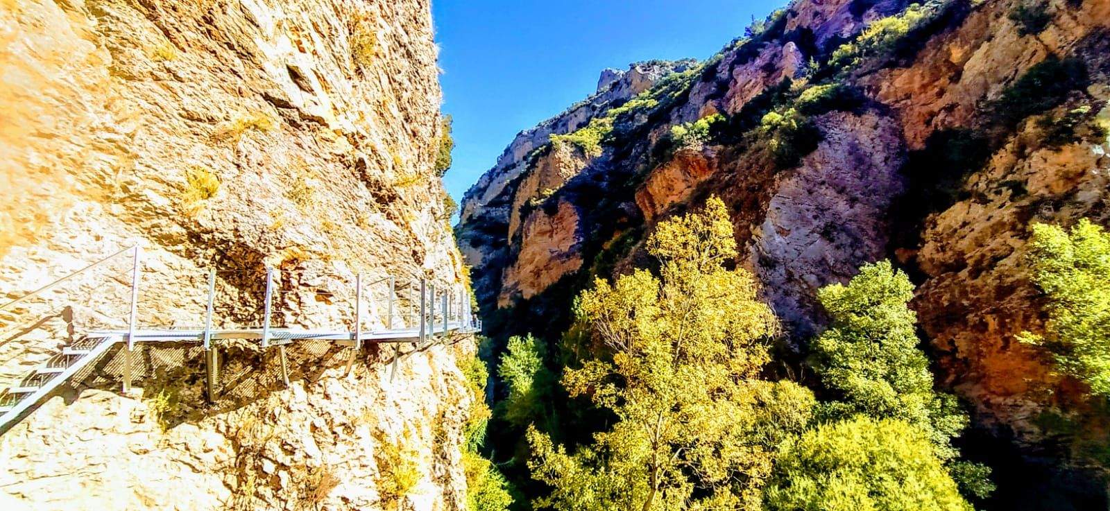 Pasarelas de Alquézar, atractivo turístico de primer orden. Foto Joaquín Santafé 