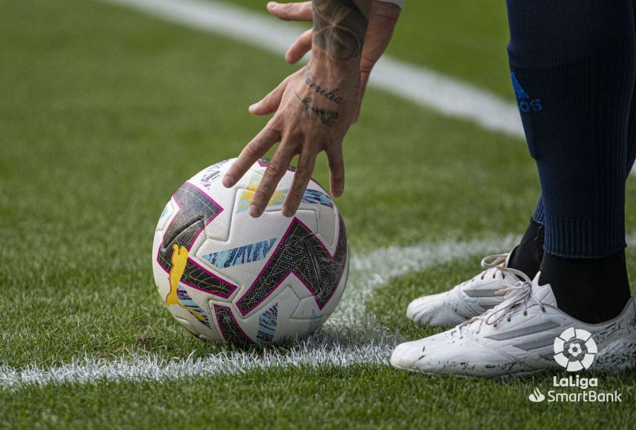 Imágenes del partido entre el Oviedo y el  Huesca. Foto La Liga  
