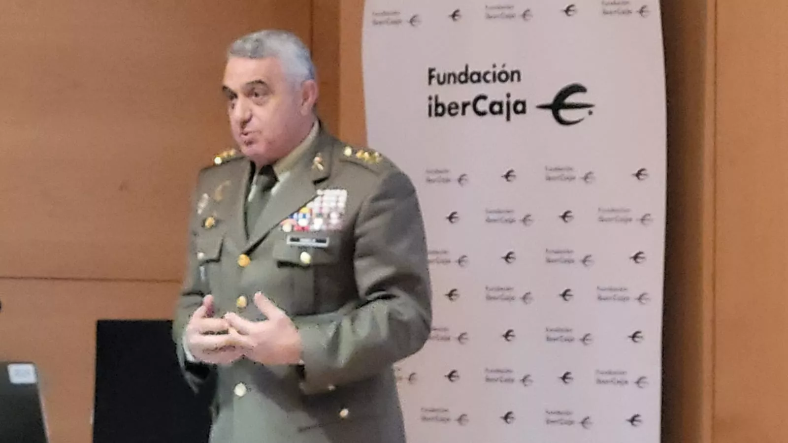 Apertura de la celebración del 32 aniversario de la División Castillejos