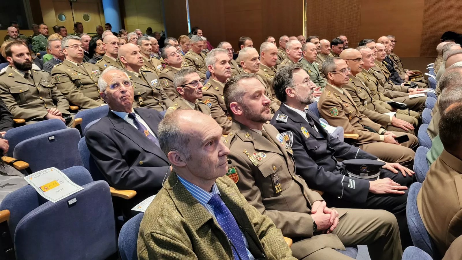 Apertura de la celebración del 32 aniversario de la División Castillejos