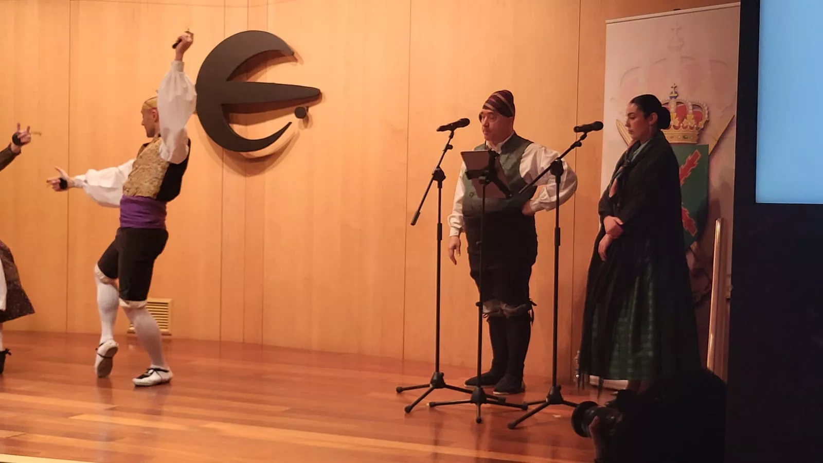 1012ec9d f533 4d2b a25a 7862bb17f287