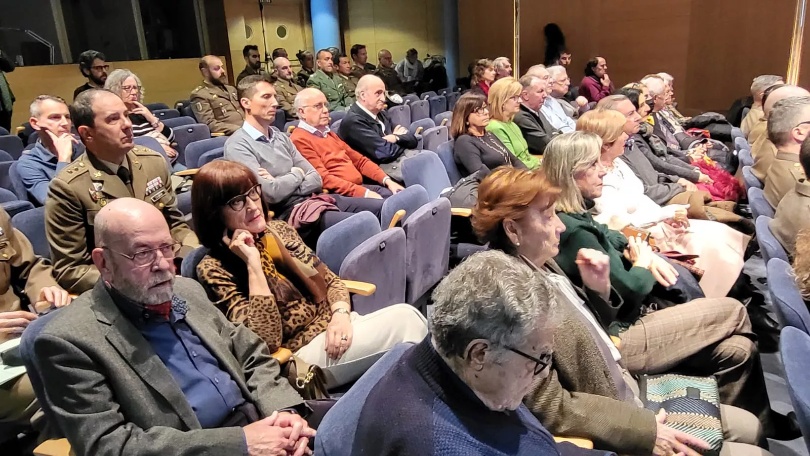 Apertura de la celebración del 32 aniversario de la División Castillejos
