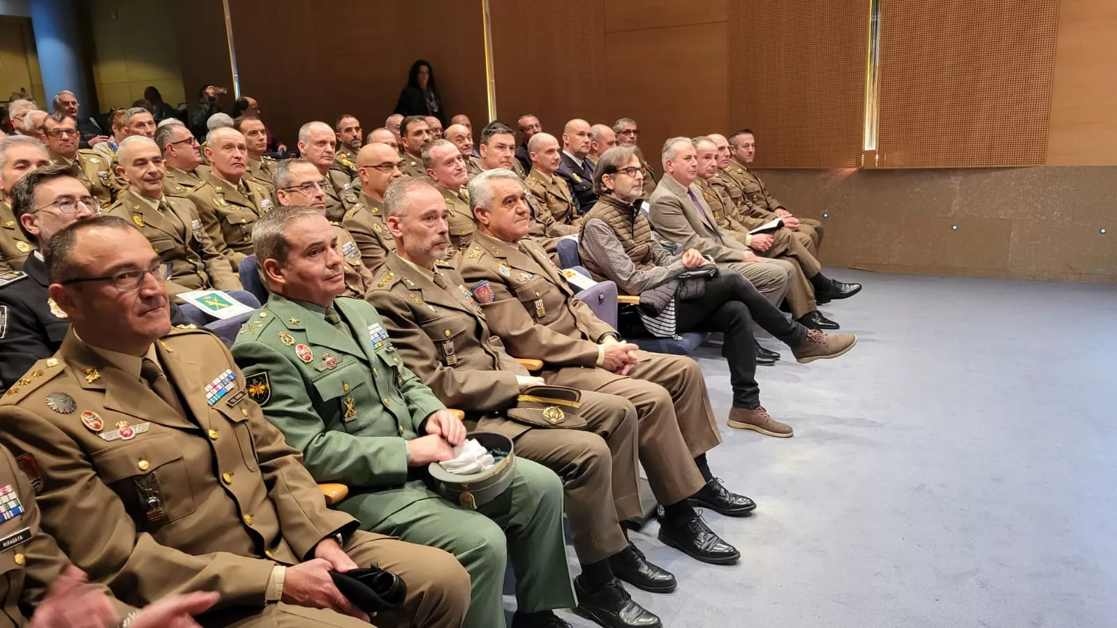 Apertura de la celebración del 32 aniversario de la División Castillejos