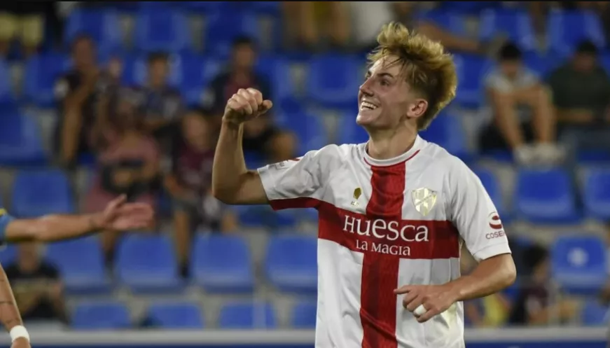 Manu Rico celebra un gol con el Huesca. Manu Rico celebra un gol con el Huesca.