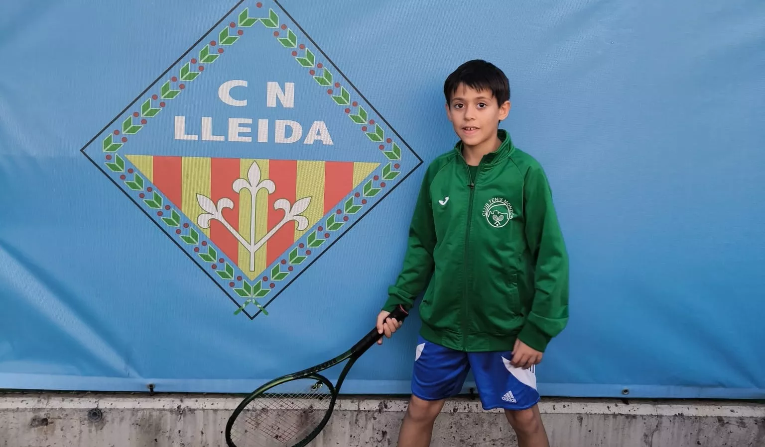 Sebas Aloy, tenista del CT Monzón.