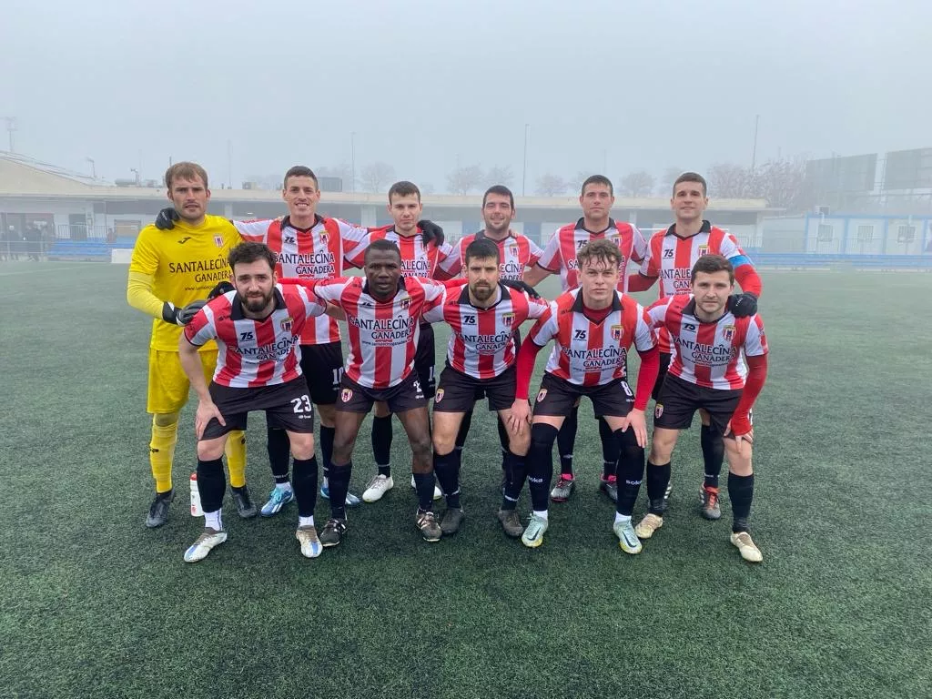 Once del Ontiñena en su último partido contra Valdefierro.