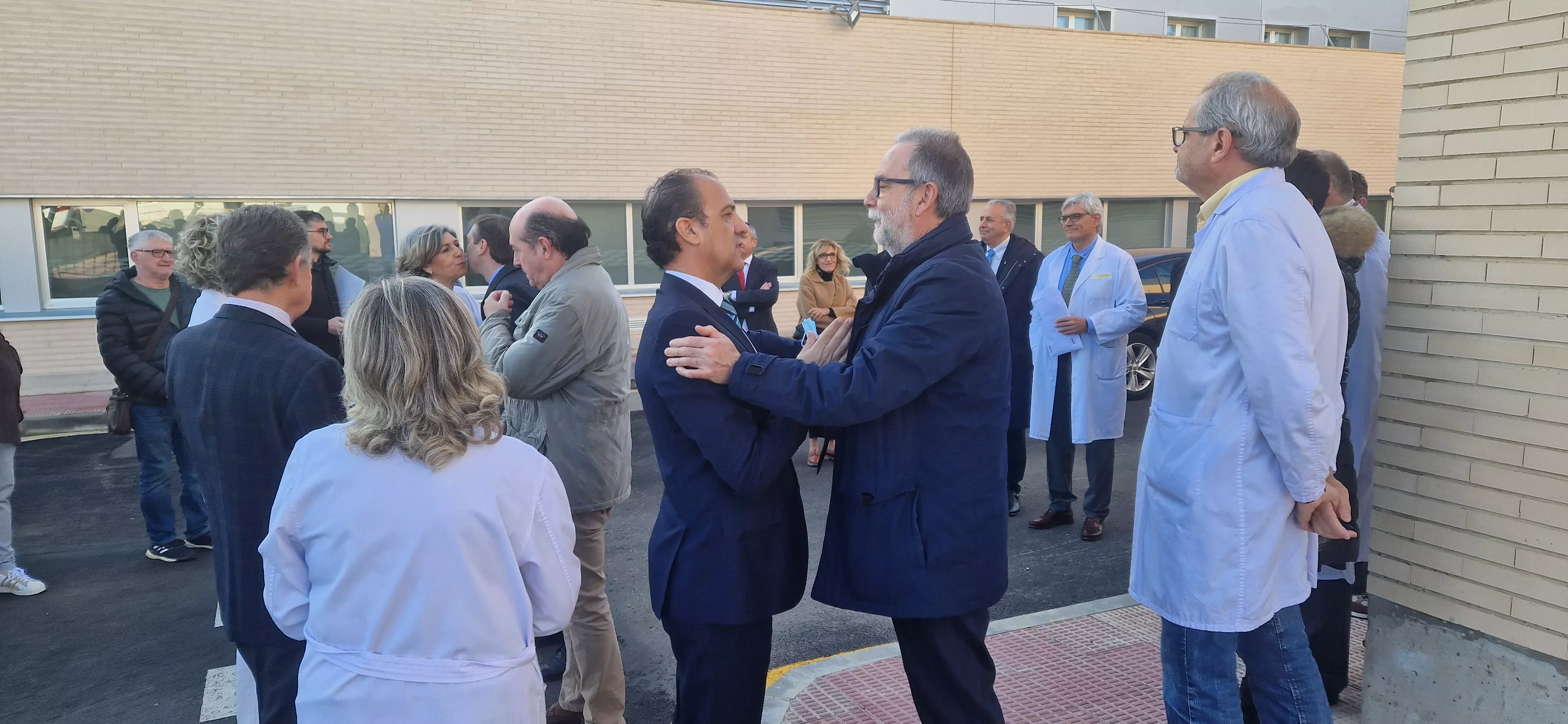 Inauguración del nuevo servicio de radioterapia del Hospital San Jorge de Huesca. Foto Myriam Martínez