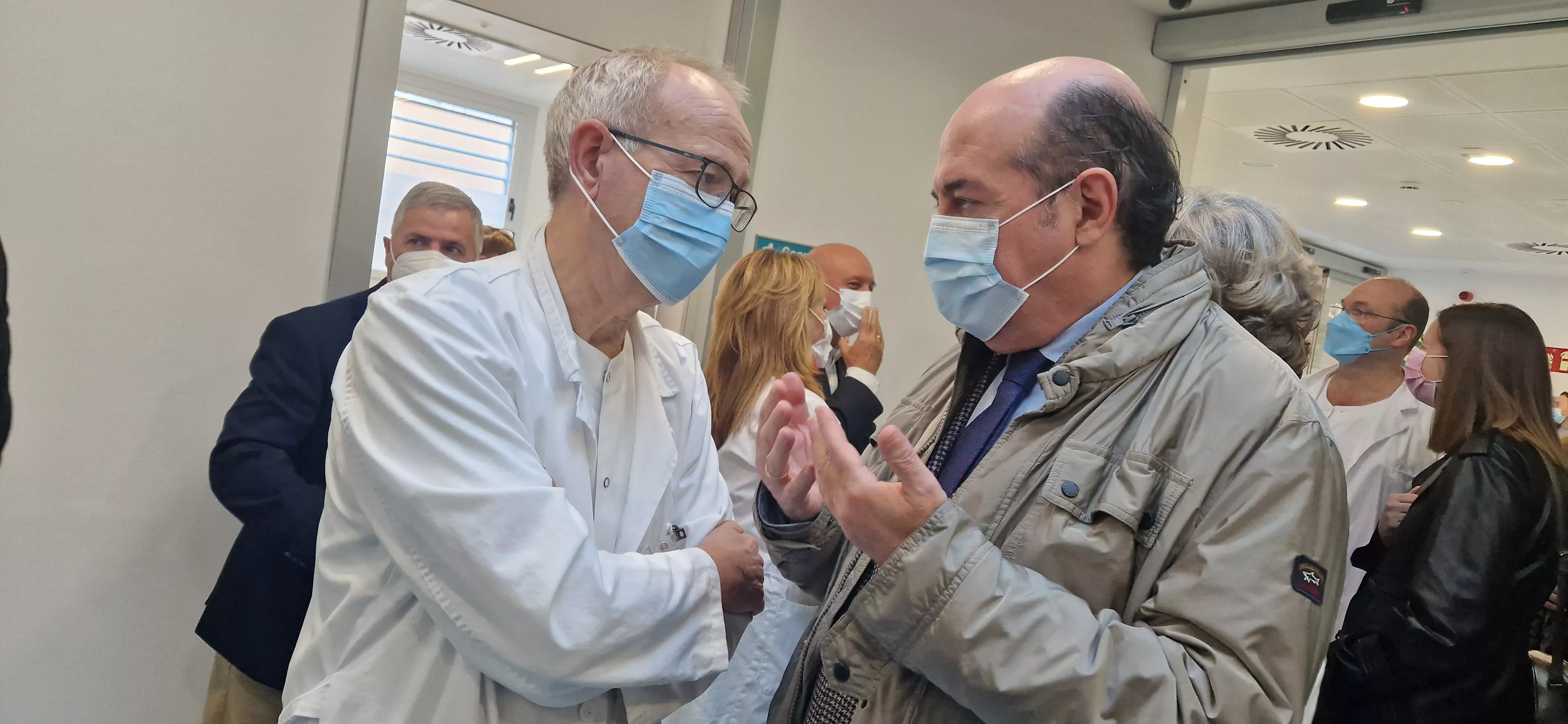 Inauguración del nuevo servicio de radioterapia del Hospital San Jorge de Huesca. Foto Myriam Martínez