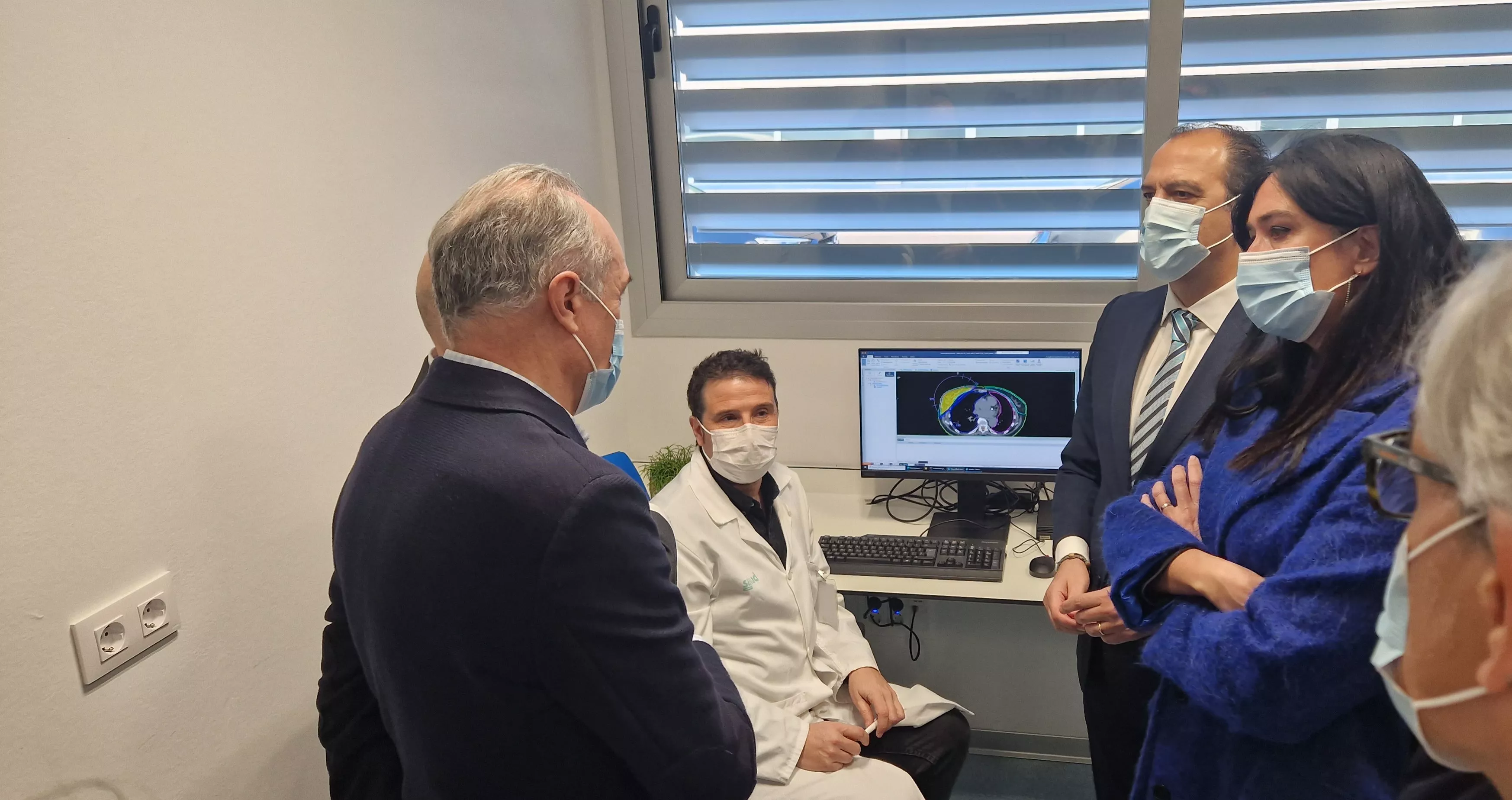 Inauguración del nuevo servicio de radioterapia del Hospital San Jorge de Huesca. Foto Myriam Martínez