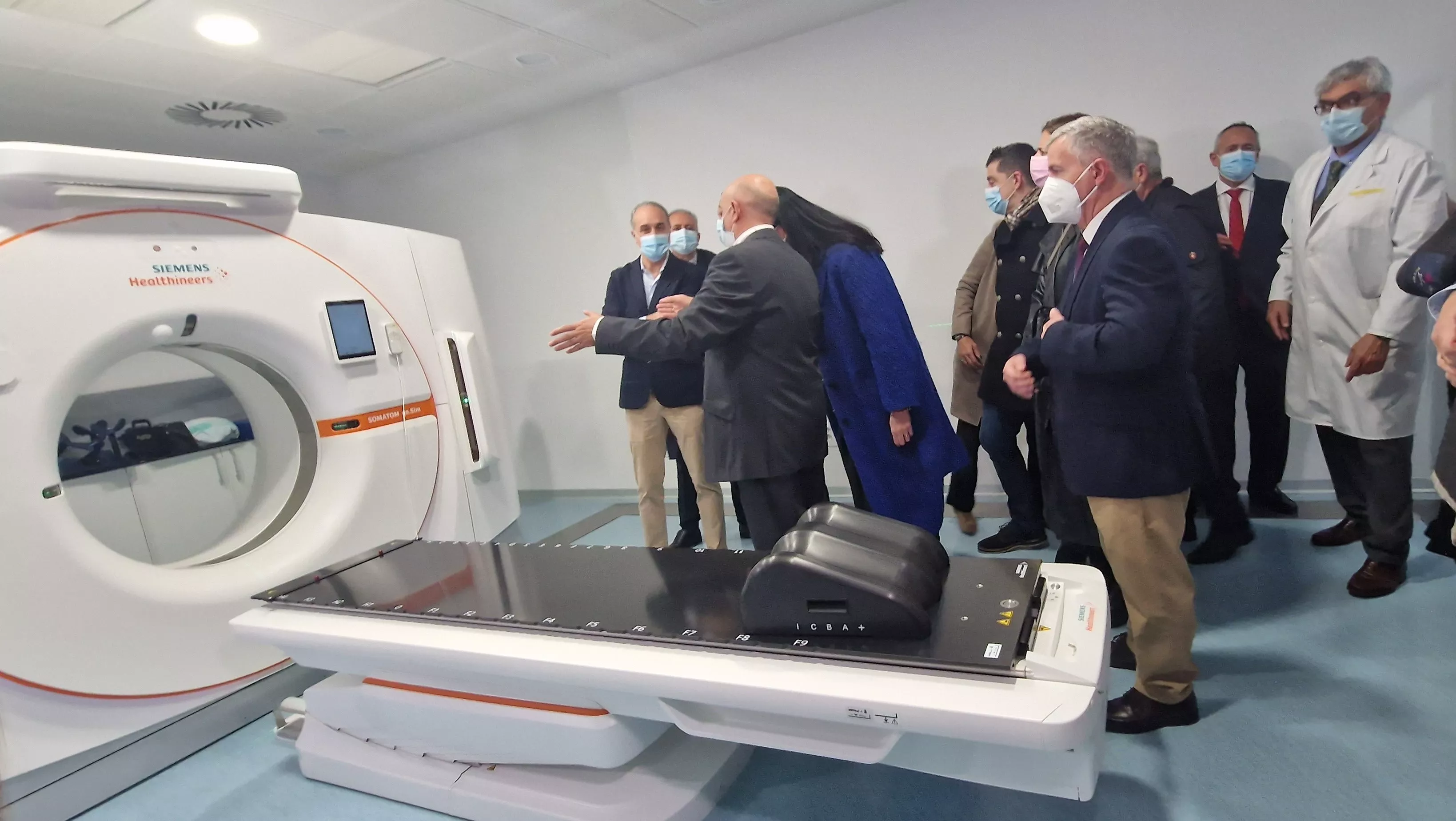 Inauguración del nuevo servicio de radioterapia del Hospital San Jorge de Huesca. Foto Myriam Martínez