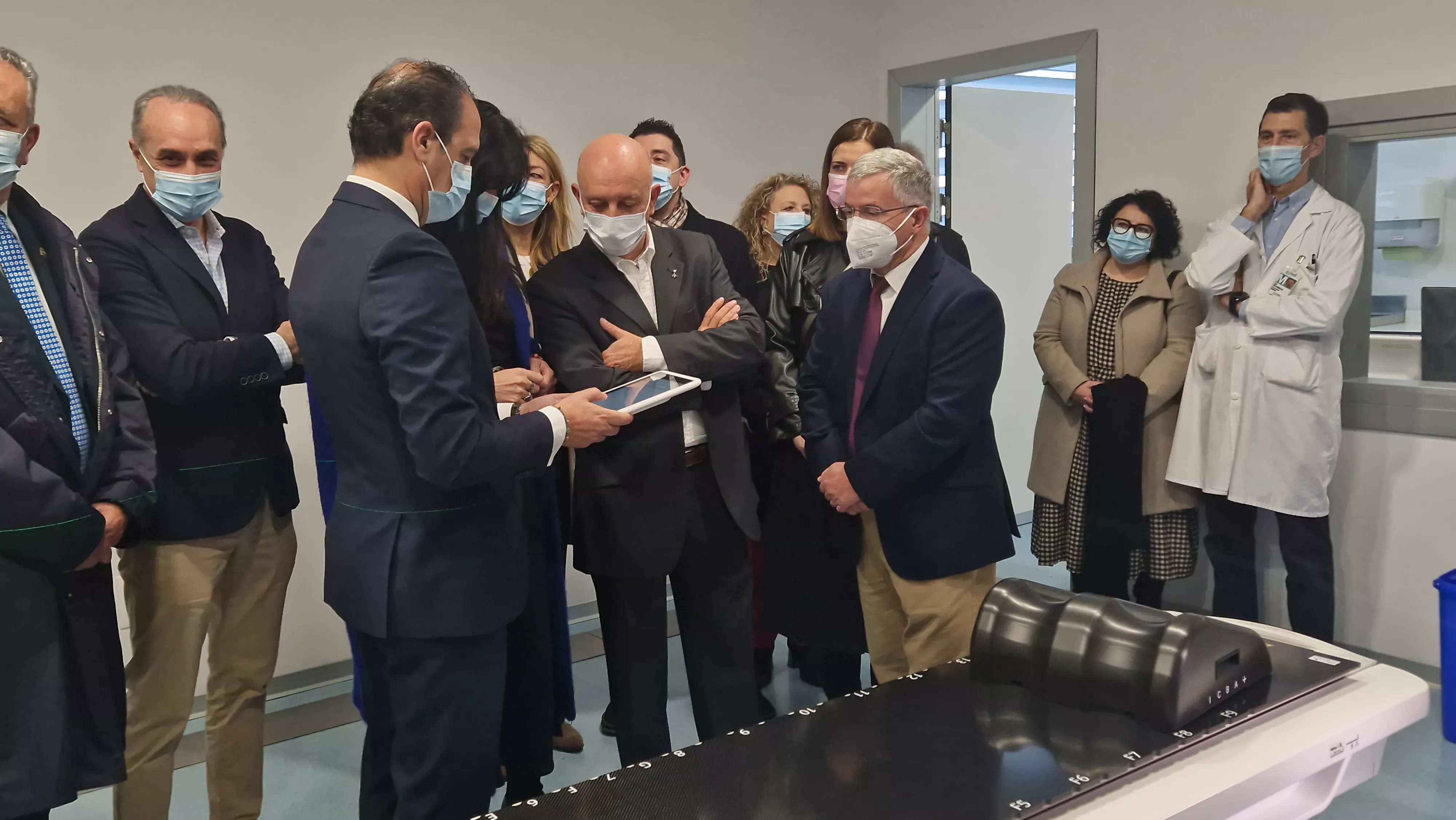 Inauguración del nuevo servicio de radioterapia del Hospital San Jorge de Huesca. Foto Myriam Martínez
