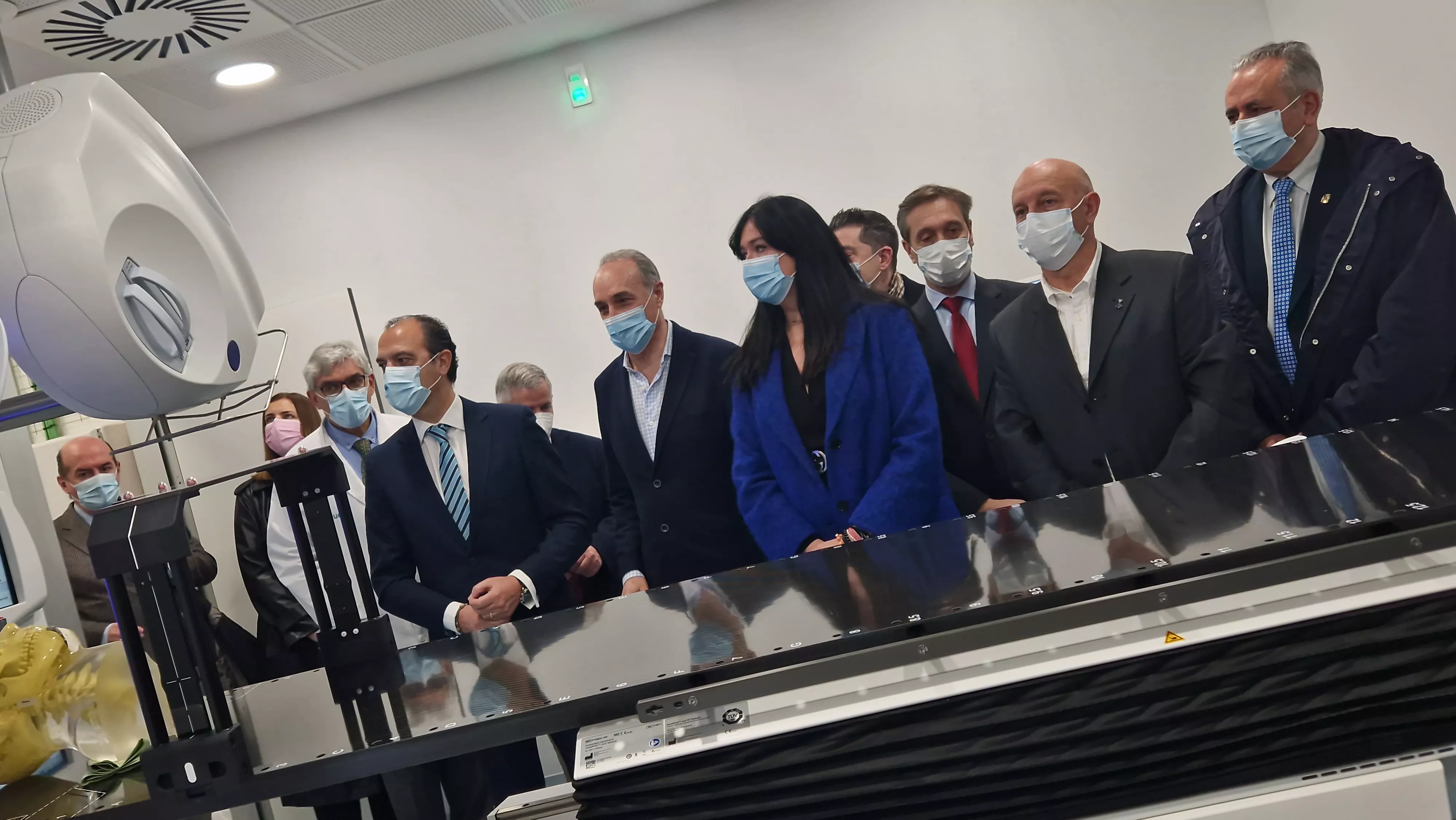 Inauguración del nuevo servicio de radioterapia del Hospital San Jorge de Huesca. Foto Myriam Martínez