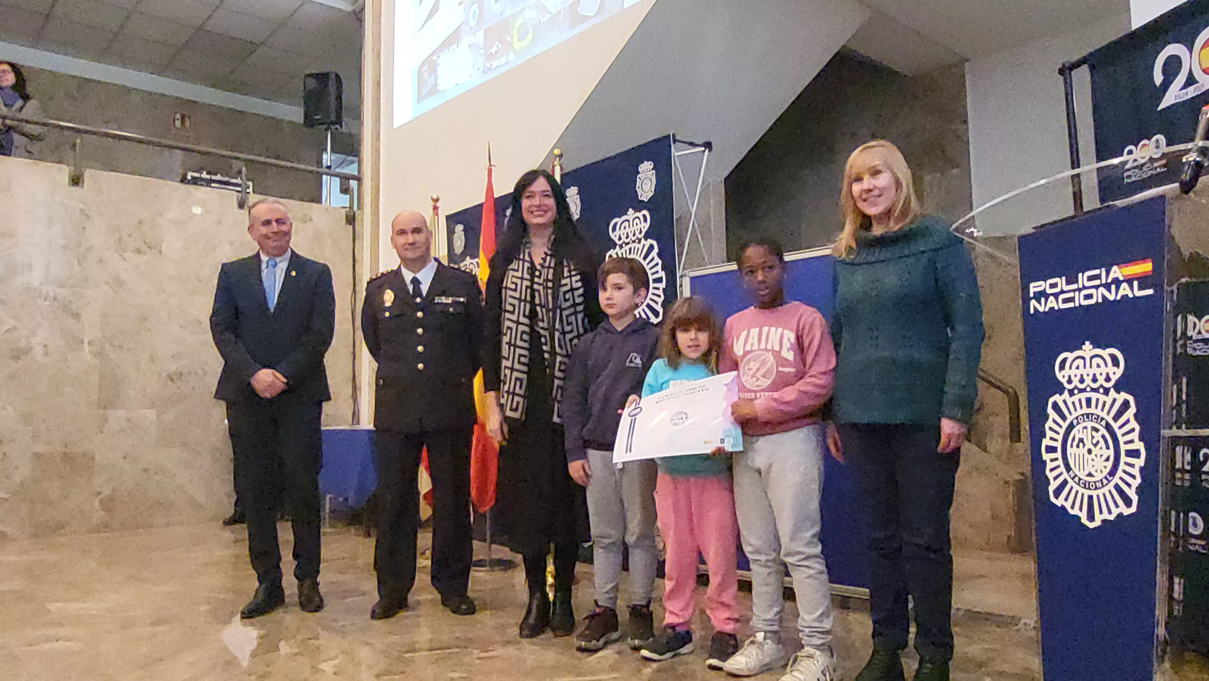 Acto institucional en la Comisaría de Policía de Huesca. Foto Mercedes Manterola
