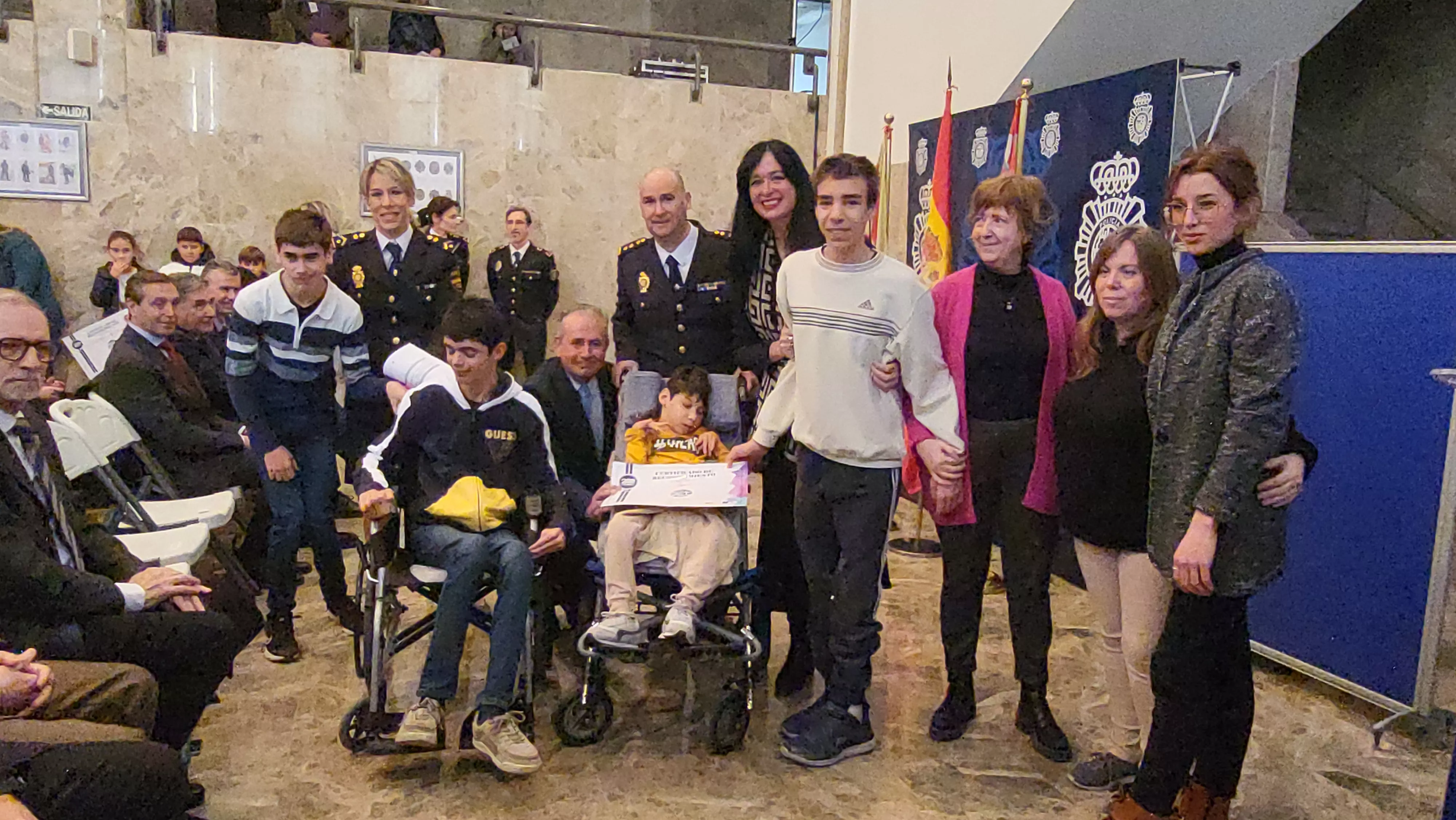 Acto institucional en la Comisaría de Policía de Huesca. Foto Mercedes Manterola