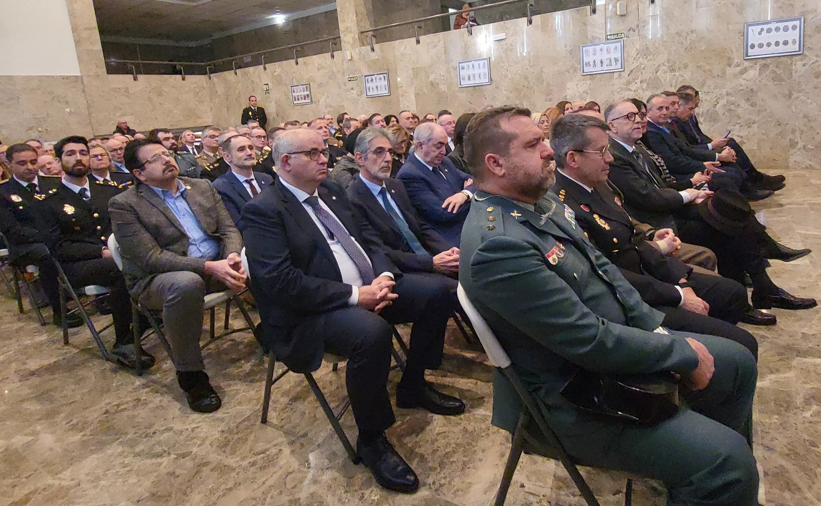 Acto institucional en la Comisaría de Policía de Huesca. Foto Mercedes Manterola