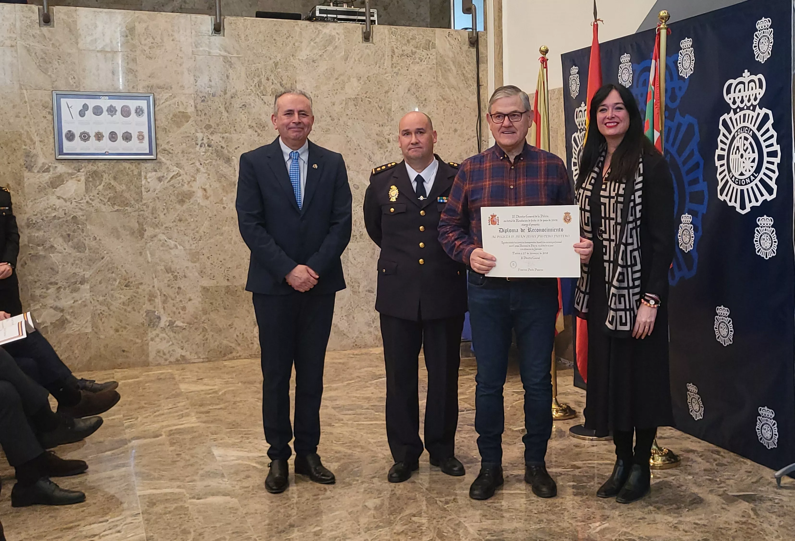 Acto institucional en la Comisaría de Policía de Huesca. Foto Mercedes Manterola