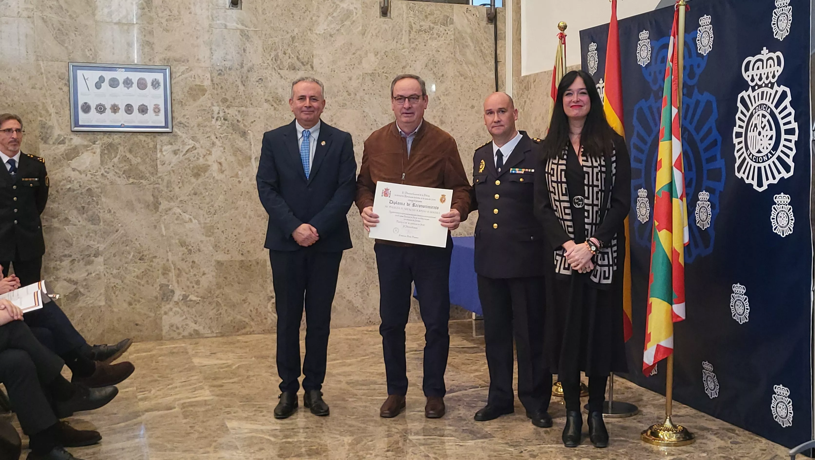 Acto institucional en la Comisaría de Policía de Huesca. Foto Mercedes Manterola