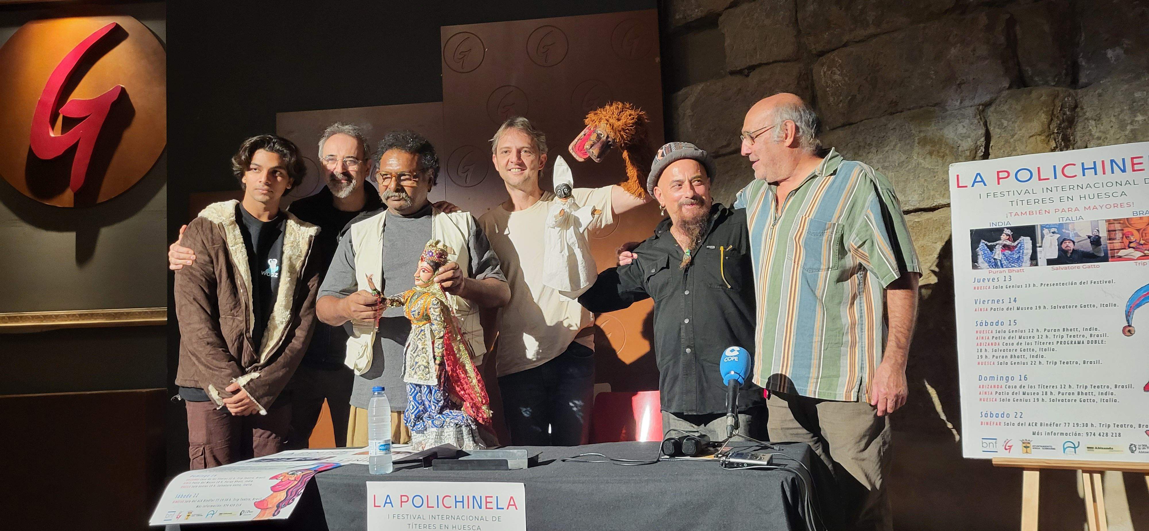 Presentación del primer Festival de Títeres en Huesca, La Polichinela