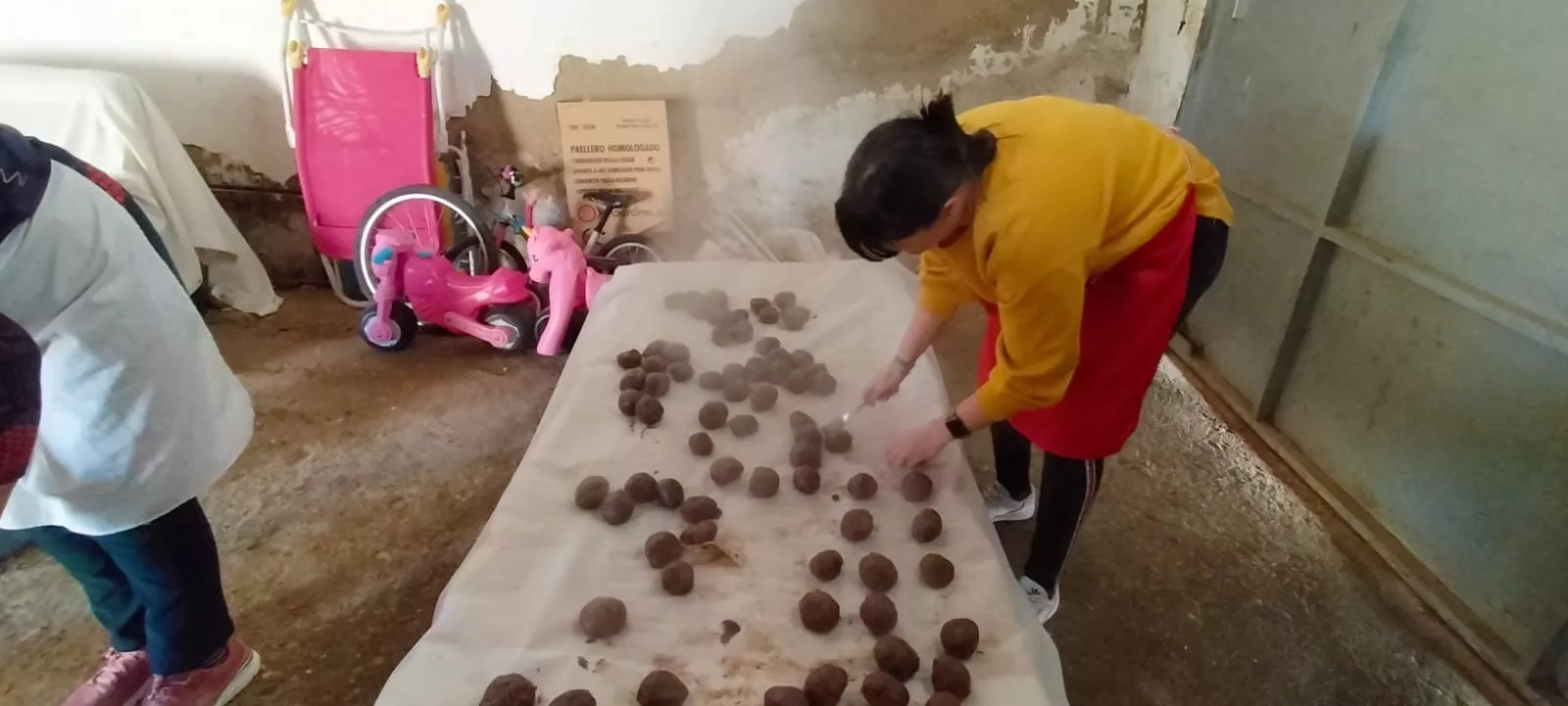 Jornada de elaboración del mondongo en Robres