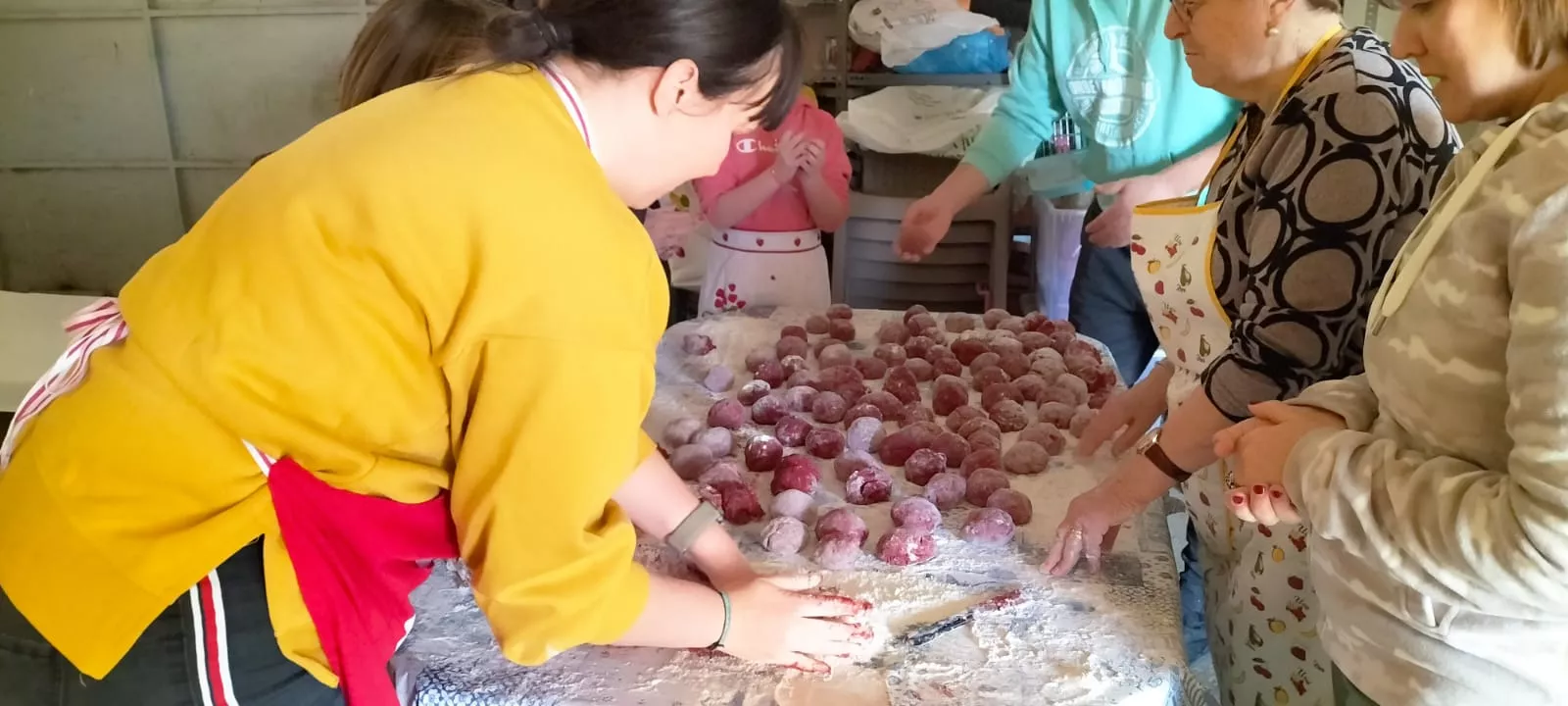 Jornada de elaboración del mondongo en Robres