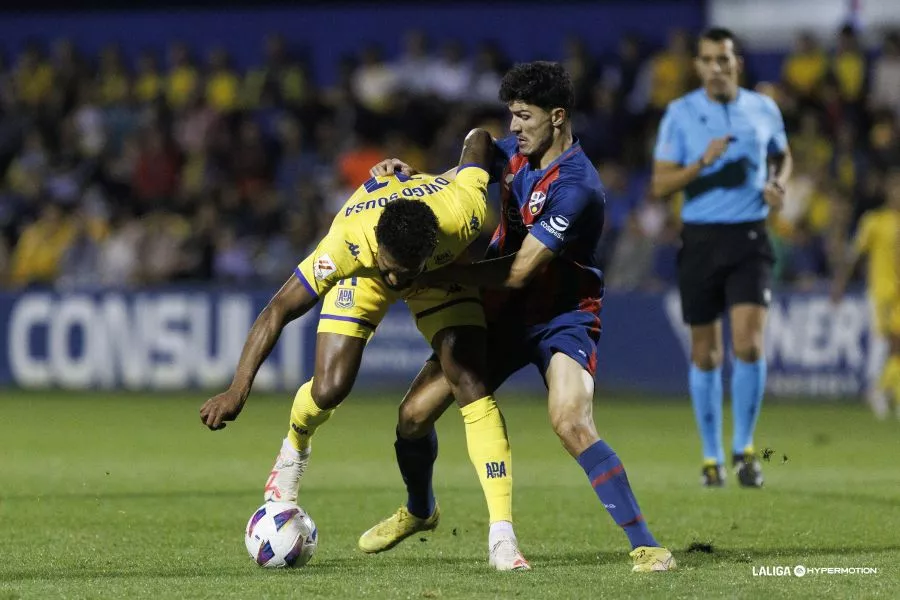 Loureiro, serio en defensa