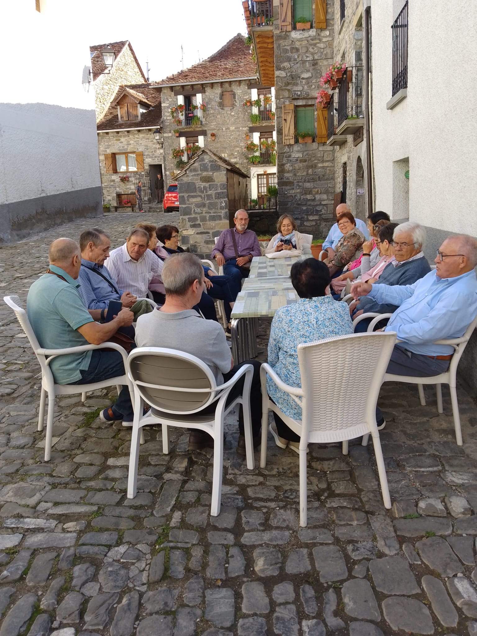 El grupo 4 de octubre de Montesusín en Ansó