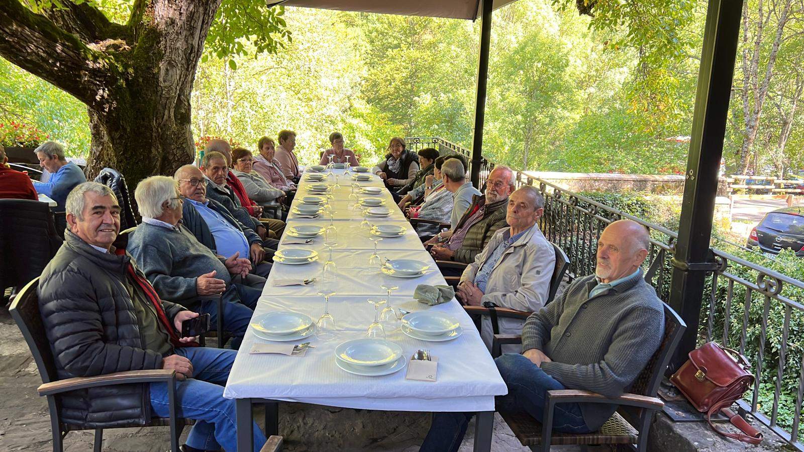 El grupo 4 de octubre de Montesusín en Ansó
