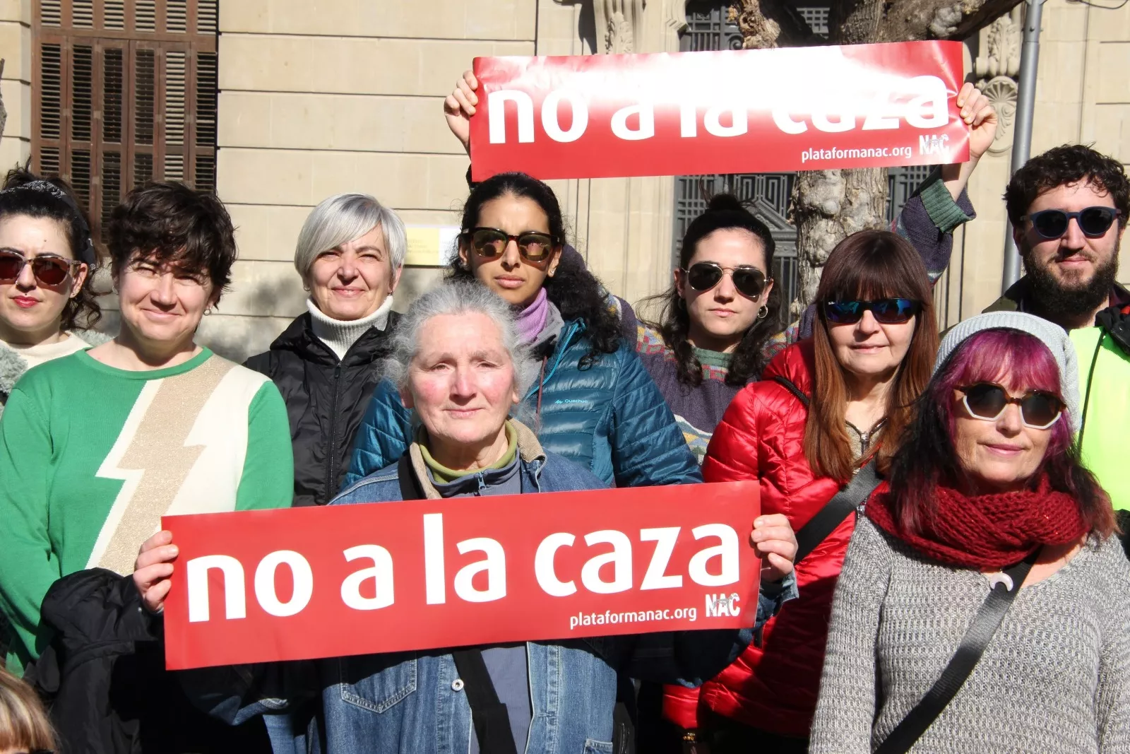 Concentración en Huesca de No a la Caza. Foto Carlos Neofato