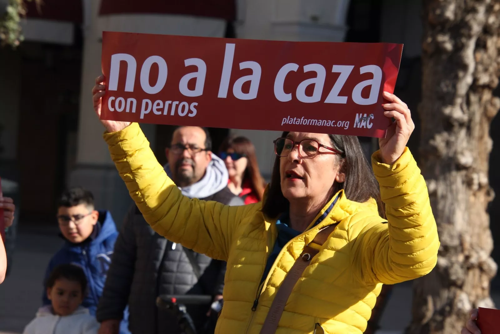 Concentración en Huesca de No a la Caza. Foto Carlos Neofato