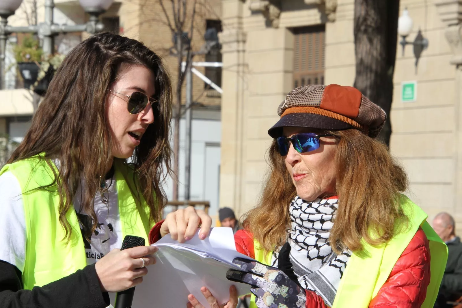 Concentración en Huesca de No a la Caza. Foto Carlos Neofato