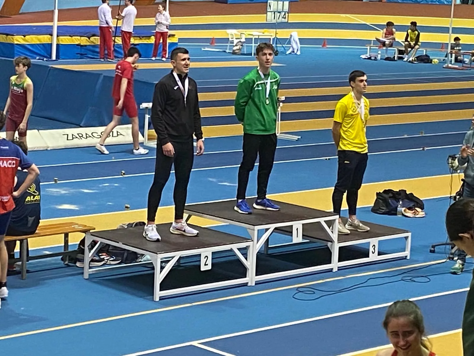 Acher Ventura, oro en 200 y mínima Sub 18 en 60