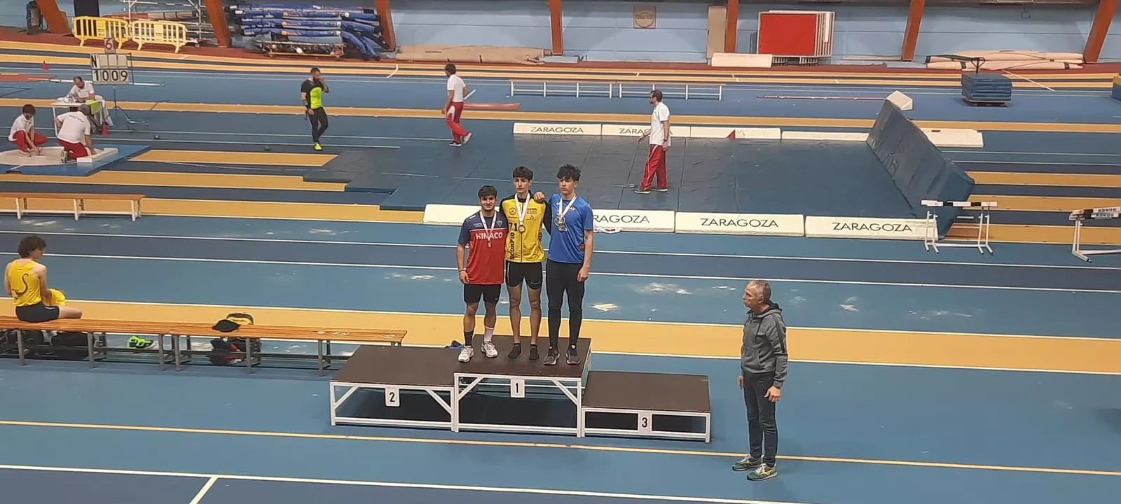 Jairo Román, plata en pértiga
