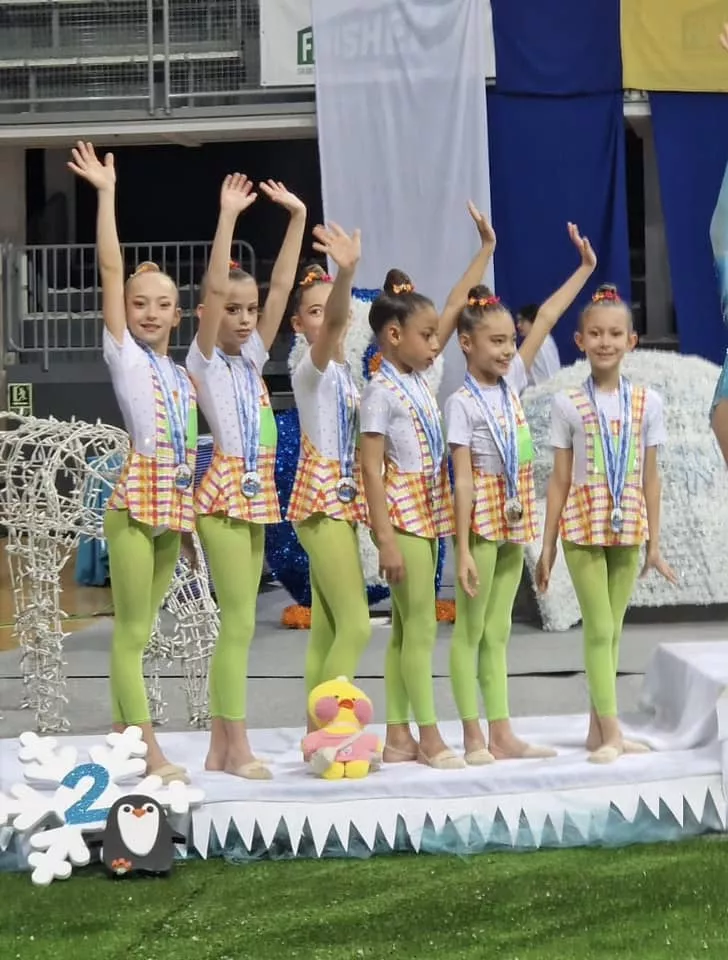 Alevines Rítmica (Club 90)