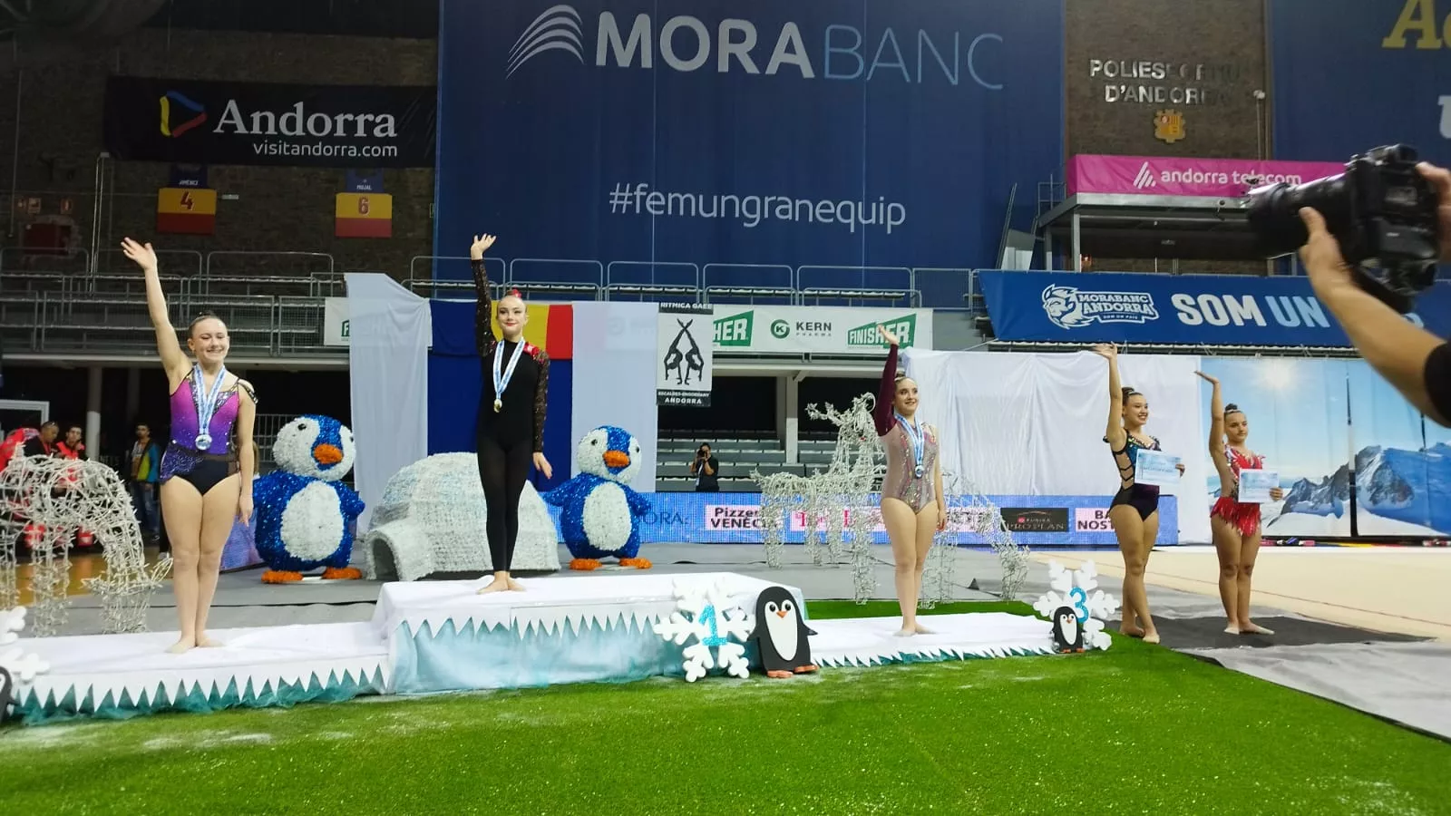 Vega Torrens, cadete, oro en cinta  (Club 90)