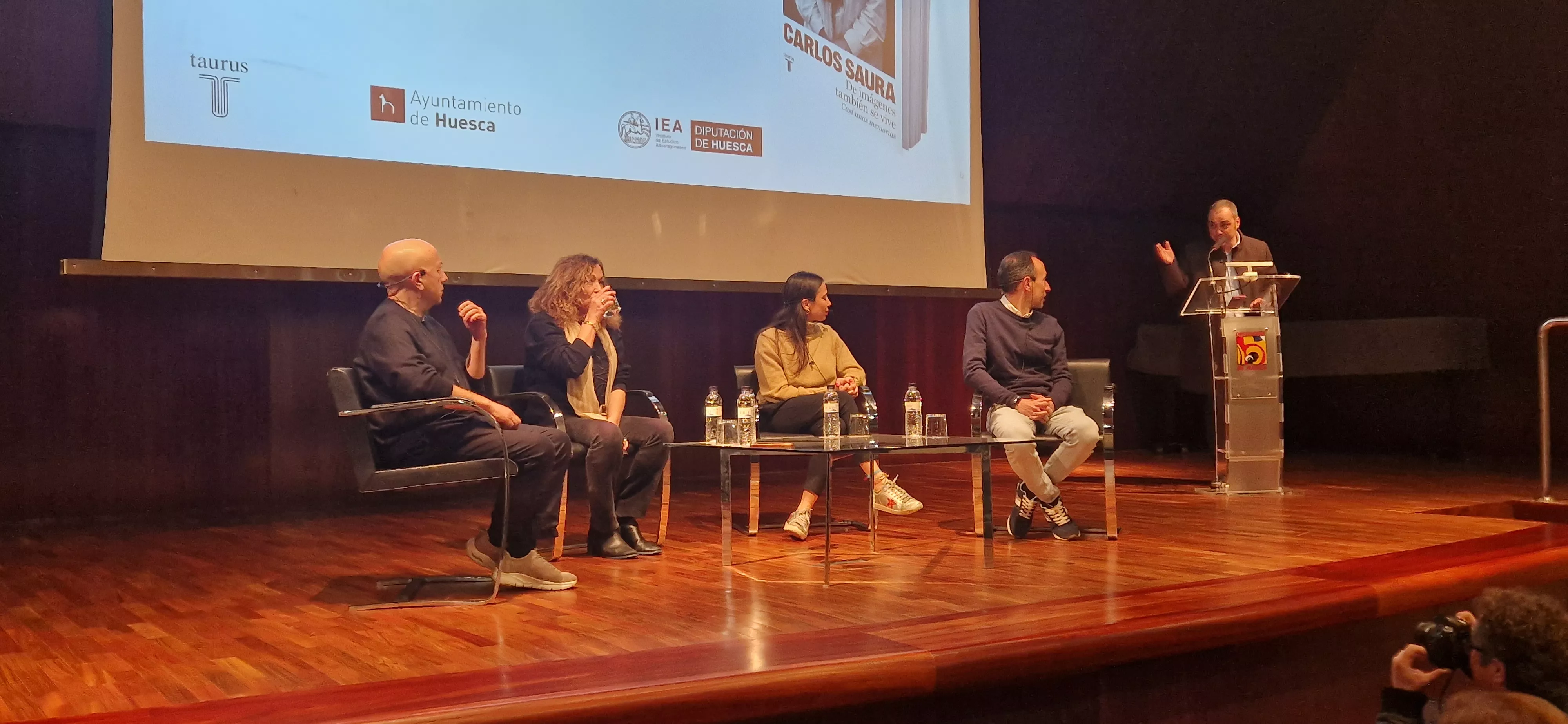 Luis Alegre, Lali Ramón, Anna Saura y Jorge Puértolas. Foto Myriam Martínez